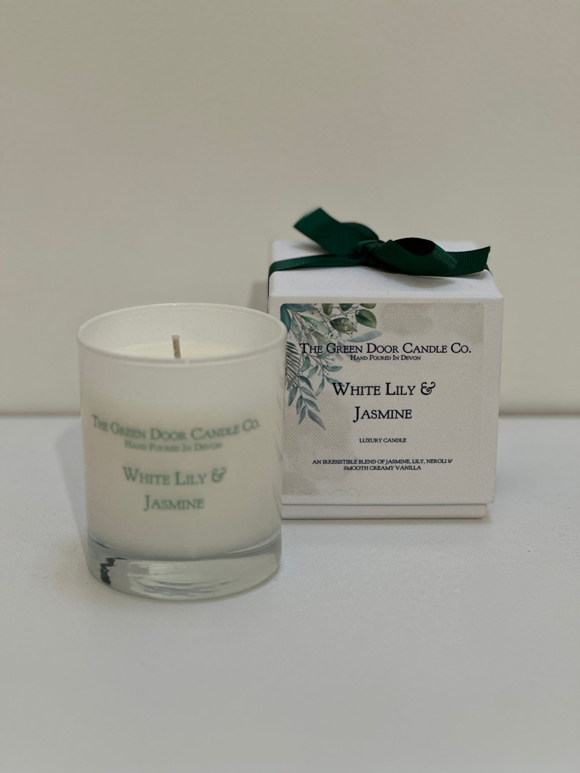 White Lily & Jasmine Luxury Candle