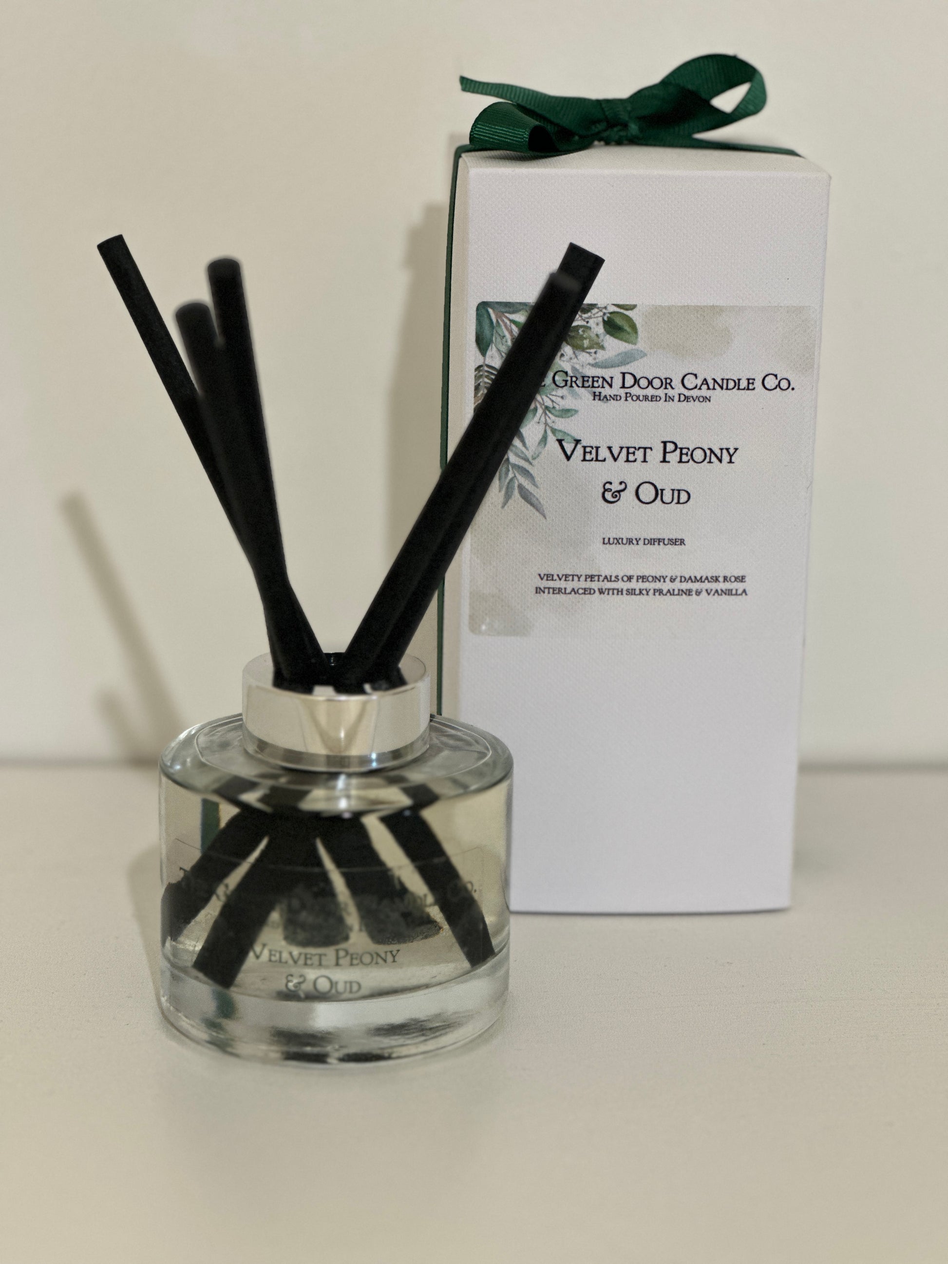 Velvet Peony & Oud Luxury Reed Diffuser