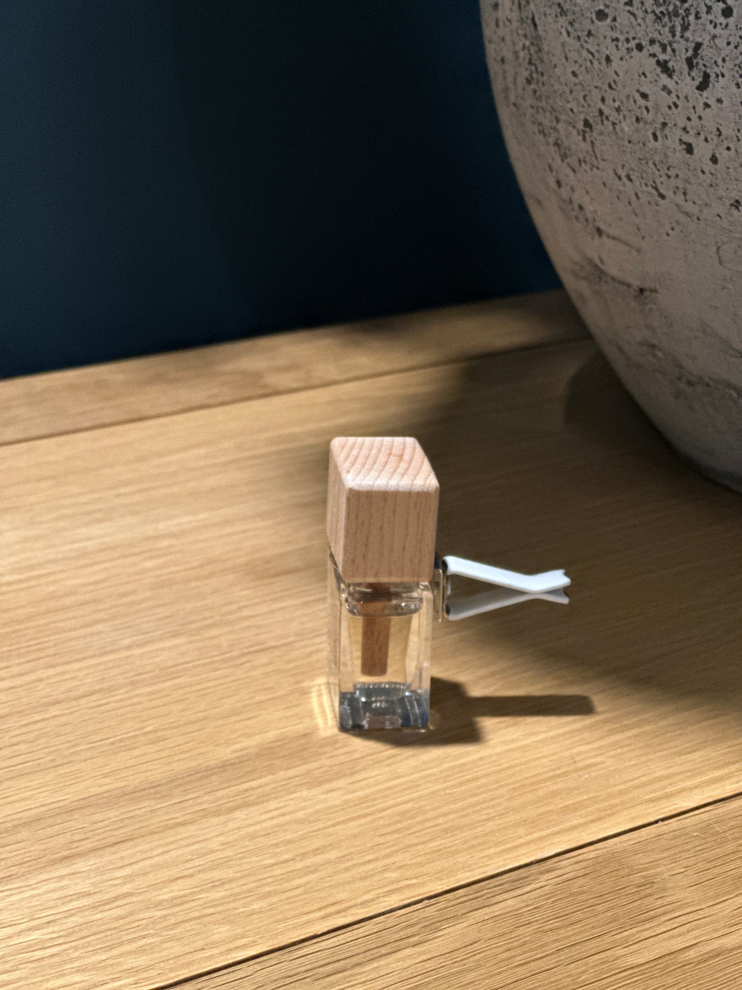 Tobacco & Moss Luxury Car Diffuser